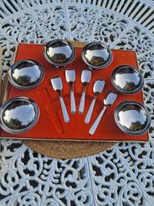 Contemporary Serving <b>Metal</b> <b>Bowl</b> for Modern Homes - Product Image 2