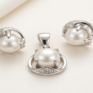 DIVYORO ETERNAL HALO PEARL SET - Product Image 2