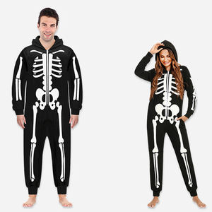 Ensemble de survêtement pour homme noir uni coupe-vent avec cagoule, logo personnalisé, marque privée, en molleton technique, style streetwear, maternité - Product Image 5