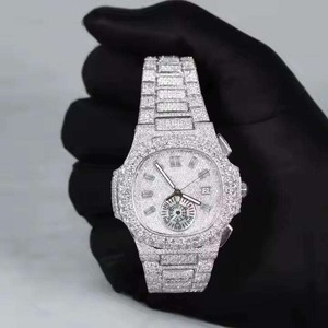 Reloj de diamantes Moissanite VVS Hip Hop diseñado para parejas, estilo a juego y reloj de moda diaria disponible en grandes cantidades. - Product Image 3