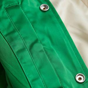 Veste universitaire en satin vert pour homme, coupe classique, col rabattu, couleur unie, vêtement décontracté pour l'automne - Product Image 5