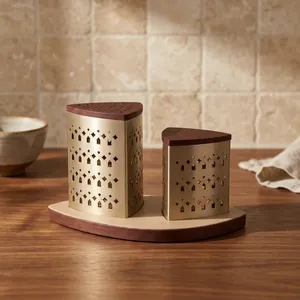 Ensemble d'encensoirs en métal faits à la main avec base en bois, doté d'un design ajouré unique, élégant, à double tour, pièce décorative pour la maison - Product Image 2
