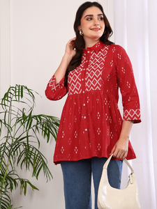 Kurta/Kurti Corta de Verano para Mujer, Estampado Geométrico Ikat de Algodón, Cuello con Solapa Roja, Manga Tres Cuartos, Secado Rápido, Protección Solar - Product Image 2