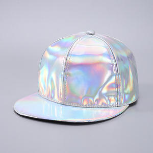 Casquette de baseball Snapback unique en cuir PU laser réfléchissant 100 % polyester pour étudiants, hip-hop, danse, fêtes et sports - Product Image 4