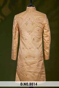 Sherwani Indo-Occidental de Luxe Doré Beige pour Hommes, Richement Brodé de Perles et de Paillettes, Manteau de Prince Royal pour Marié - Product Image 6
