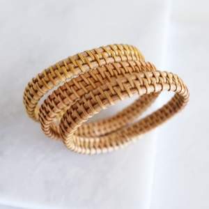 Bracelets en rotin de qualité supérieure, bijoux fins faits à la main, bracelets tressés naturels. - Product Image 5