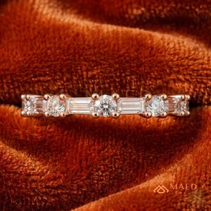 Bague élégante en moissanite ronde et taille baguette pour femme, en or rose, bijou de mariage, cadeau USA - Product Image 1