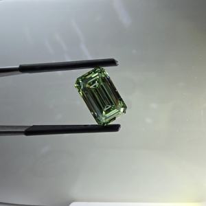 Diamante Cultivado en Laboratorio, Corte Esmeralda, 5CT, Verde Intenso, Certificado IGI, VS2, Diamante Suelto - Product Image 4