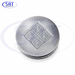 แม่พิมพ์ลายนูนดอกไม้ SAT Jewelry Royal Quadra สำหรับทำเหรียญโลหะทรงกลมและเหรียญที่ระลึกแบบกำหนดเอง ผลิตในเยอรมนี เวียดนาม มาเลเซีย - Product Image 1