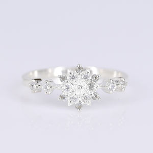 แหวนเพชรสังเคราะห์หรูหราทรงลูกบาศก์แบบเรียบง่าย925เงินสเตอริงเครื่องประดับอัญมณีชุดกึ่งภูเขาเครื่องประดับ - Product Image 1