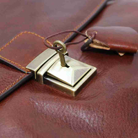 Tas Laptop Kulit Konstruksi Tahan Lama Resleting Klasik Ramah Lingkungan Portabel Poliester Kompartemen Laptop Berlapis untuk Perjalanan