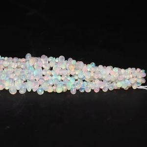 Excellente perle de forme de gouttes lisses d'opale éthiopienne 3*5-6*8mm 17 pouces perle d'opale Flashy pour la fabrication de bijoux - Product Image 1