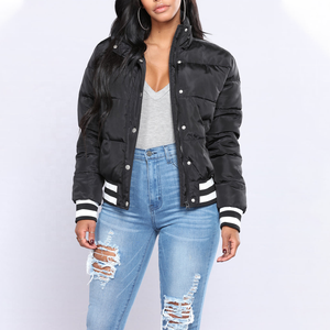 Chaqueta Bomber Acolchada Negra Personalizada para Mujer, Manga Larga, Cuello Alto, Cierre de Cremallera, Color Sólido, Chaqueta Corta de Invierno - Product Image 1
