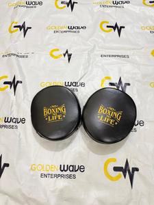 Fabrication en usine sur mesure : Pad d'entraînement de boxe professionnel en cuir véritable, modèle No Boxing No Life Focus Mitt - Product Image 5