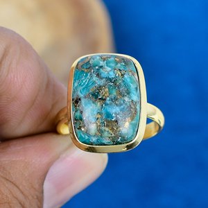 Bague en argent sterling 925 plaqué or 18 carats avec pierre précieuse Amazonite verte naturelle en forme de coussin - Product Image 2