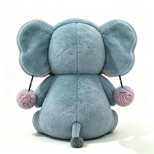 Peluche de elefante blanco personalizado, peluche de elefante con orejeras rosas y esponjosas, orejeras de elefante con pompones de dos colores. - Product Image 3