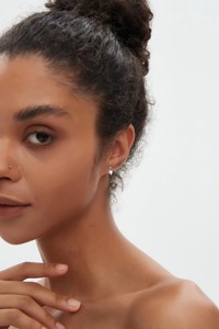 ต่างหูเม็ดเดี่ยวประดับเพชรเม็ดเดี่ยวสีทอง14K สำหรับผู้หญิง | เครื่องประดับงานแต่งงานและงานครบรอบหรูหรา - Product Image 6