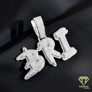 Pendentif personnalisé Hip Hop en moissanite micro-pavée VVS, plaque nominative initiale, alphabet serti de moissanites, vente en gros - Product Image 5