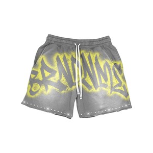 Shorts femme en coton French Terry 280 GSM, effet délavé, noir, vert fluo, imprimé graffiti, logo personnalisé DTG et impression en relief. - Product Image 5