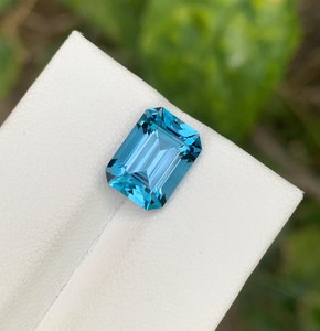 พลอยโทแพซสีน้ำเงินลอนดอนทรงเหลี่ยมมุมมนคุณภาพพรีเมียม สำหรับแหวน จี้ และงานออกแบบเครื่องประดับ - Product Image 1