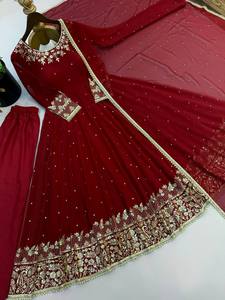 Robe Anarkali brodée marron pour femme, style traditionnel indien pakistanais, longueur ras du sol, coupe ample, en polyester - Product Image 4