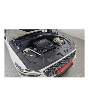 Genesis GV70 2.5T AWD 2024, SUV a Gasolina con Caja de Cambios Automática, Asientos de Cuero, Cámara Trasera, 28,486 km, Volante a la Izquierda - Product Image 6