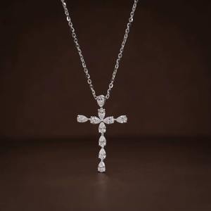 Pendentif Croix en Moissanite Taille Poire et Diamant, Argent Sterling 925, Bijoux Fins, Breloques pour Cérémonies Religieuses et Amis - Product Image 2
