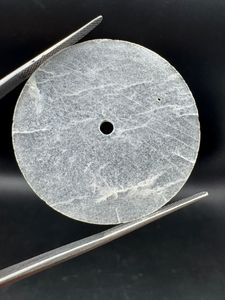 หน้าปัดนาฬิกาควอตซ์สีขาวธรรมชาติ ดีไซน์คลาสสิก หรูหรา ด้านหลังแบน ขนาด 31.50 มม. หนา 0.9 มม. ขัดเงาด้านเดียว หน้าปัดหนา 2 มม. - Product Image 3