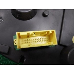 Tableau de bord (compteur de vitesse) d'occasion OEM 9666651480 pour 3008 2009-2016 - Product Image 6