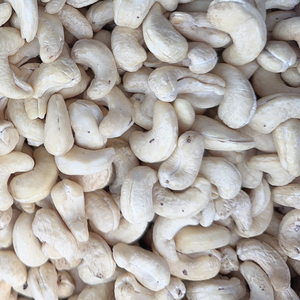 Prix des noix de cajou du Vietnam sur le marché mondial, noix de cajou WW180, Vietnam Santigo Ltd, exigences OEM ODM pour les clients - Product Image 1