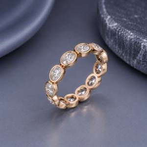 Anillo de Eternidad Ovalado de Oro Amarillo de 14 Quilates con Diamantes Cultivados en Laboratorio para Mujer |   13 diamantes engastados en bisel |   Anillo de Lujo Minimalista 1.71g - Product Image 5