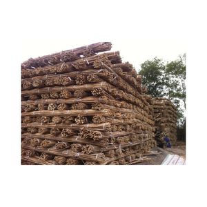 Poteaux en bambou naturel du Vietnam - Prix abordable, droits, robustes, de qualité supérieure, sur mesure, pour la décoration et le soutien de structures. - Product Image 5