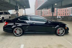 Mercedes-Benz C-63 AMG Coupé 2013 - Product Image 2