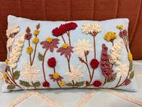 Housse de coussin lombaire carrée en coton brodée avec motifs floraux bohèmes de jardin de fleurs sauvages