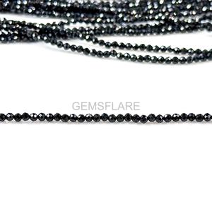 Cuentas redondas microfacetadas de ónix negro natural de 2 mm, cuentas de ónix para la fabricación de joyas, venta al por mayor, cuentas de piedras preciosas sueltas con corte de diamante facetado. - Product Image 1