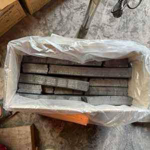 Carbón vegetal cuadrado AVC Grado B para restaurantes, catering y fiestas familiares, modelo sin humo AVC-S-B-004 - Product Image 5