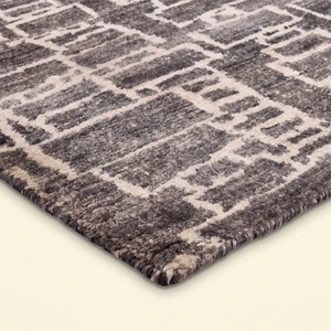 Tapis en laine DECORDEC gris anthracite ivoire, motif mosaïque abstrait, antidérapant, design moderne pour salon, chambre et intérieurs d'hôtels - Product Image 5