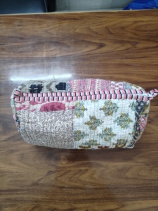 Colorful Corn Husk Clutch Pouch Durable Cover Closure Soft Portable Wholesale Make up Pouch With Handle Lightweight Puffer - Product Image 3