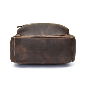 Sac à dos en cuir véritable, design vintage de chasse, construction souple, fermeture à glissière, sac unisexe pour la randonnée et le camping - Product Image 2