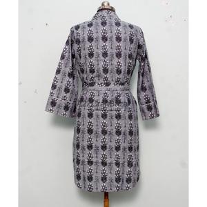 Chemise longue de style kimono pour femme, 100% coton pur, respirante, écologique, à imprimé floral, col en V ouvert sur le devant, manches 3/4, coupe ajustée - Product Image 6