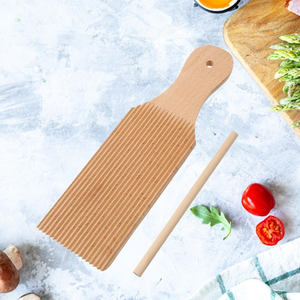 Tabla de madera para untar mantequilla con mango para uso en la cocina, diseño artesanal de madera maciza, tabla para gnocchi a bajo precio - Product Image 6