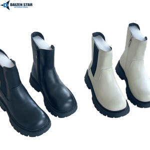Botas Escolares Formales para Niños de Diseño Personalizado, Cuero Sintético Charolado, Impermeables, Fáciles de Limpiar - Product Image 2