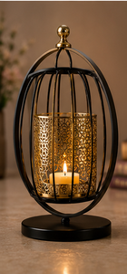 Porte-bougie moderne en métal doré et noir avec coupelle en verre pour la décoration intérieure et les mariages – Support décoratif pour bougies en vente - Product Image 5