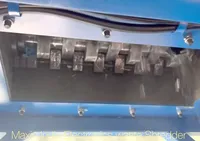 Hochwertige E-Abfall-Schreddermaschine 1500-2000 kg/h Zerkleinerungskapazität für E-Abfall-Anwendungen Schrottmetall-Schreddermaschine