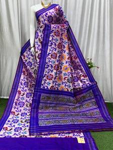 Traditional Indian <b>Red</b> Cotton <b>Saree</b> With Hand Drawn Floral Print For Women Wedding Wear Floor-Length Regular Fit - Product Image 6