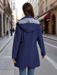 Chaqueta deportiva de poliéster para mujer, personalizada, de dos tonos, cortavientos e impermeable, ¡en oferta! - Product Image 2