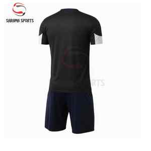 ชุดฟุตบอลแบบยูนิเซ็กซ์ที่ปรับแต่งได้ รุ่นนักเตะ พร้อมชื่อ  รับผลิตแบบ OEM ด้วยเทคโนโลยีการตัดอัตโนมัติ ชุดฝึกซ้อมจากปากีสถาน - Product Image 2