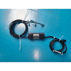 Amplificador de Fibra Óptica Digital KEYENCE FS-V31+FS-V32 Usado Como Está, Piezas de Equipos Semiconductores Legados - Product Image 5