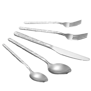 Juego de cubiertos metálicos de calidad comercial diseñado para restaurantes, hoteles, cafeterías y servicios de alimentación a gran escala. - Product Image 6