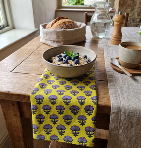 Servilleta de Algodón 100% con Estampado Floral Amarillo, Servilleta de Mesa India Hecha a Mano, Servilleta de Tela Reutilizable, Decoración de Mesa Estilo Boho Farmhouse - Product Image 4